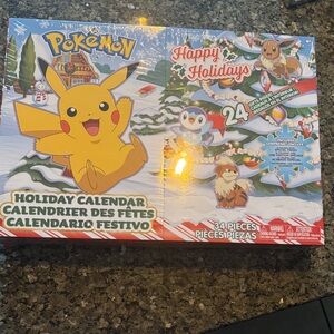 Pokemon Holiday Calendar with 16  2” figures